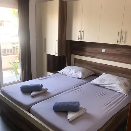 Apartman Modern In A Quit Neighbourhood