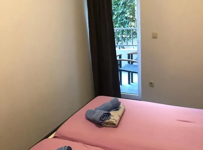 Modern In A Quit Neighbourhood * Makarska