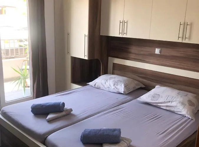 Apartman Modern In A Quit Neighbourhood